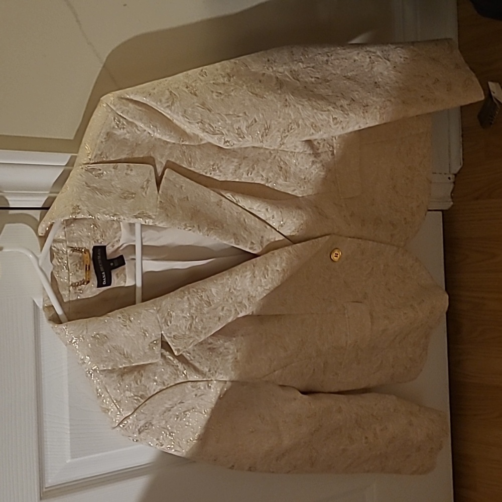 Cream gold blazer size 10